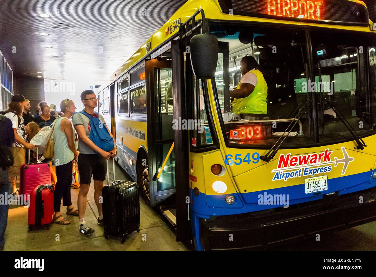 Newark, New Jersey, Crowd People, Tourists, Passengers Boarding Bus to