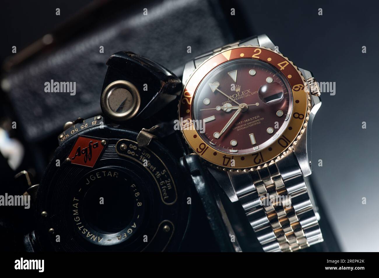 rolex-gmt-root-beer-stock-photo-alamy