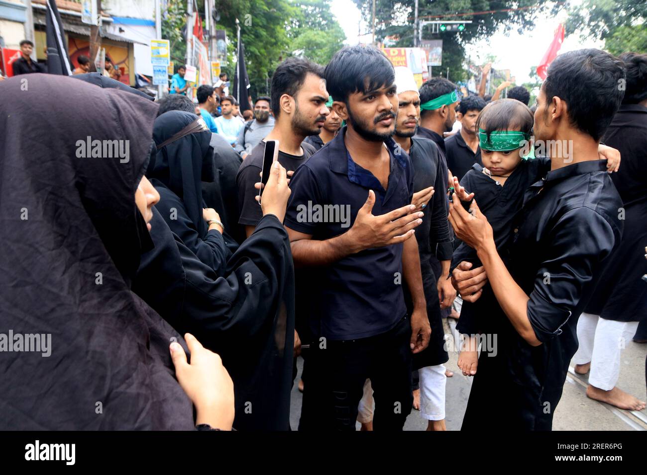 GRAPHIC WARNING: Kolkata, India. 29th July, 2023. July 29, 2023, Kolkata, India: Shiite Muslim mourners during a procession on the tenth day of Muharram which marks the day of Ashura. on July 29, 2023 in Kolkata, India. (Photo by Dipa Chakraborty/ Credit: Eyepix Group/Alamy Live News Stock Photo