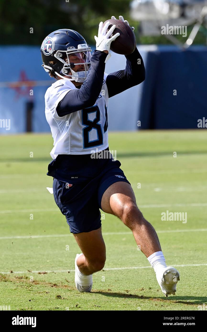 Tennessee Titans wide receiver Gavin Holmes (84) catches a pass