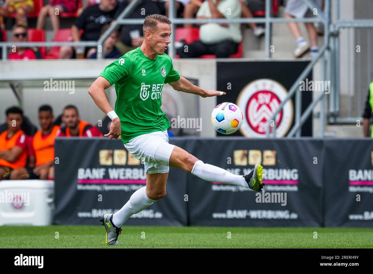 Taunusstein Wehen, Germany. 22nd July, 2023. TAUNUSSTEIN-WEHEN, GERMANY - JULY 22: Paul Gladon of Fortuna Sittard controlls the ball during the Pre-Season Friendly match between SV Wehen Wiesbaden and Fortuna Sittard at the BRITA-Arena on July 22, 2023 in Taunusstein-Wehen, Germany (Photo by Orange Pictures) Credit: Orange Pics BV/Alamy Live News Stock Photo