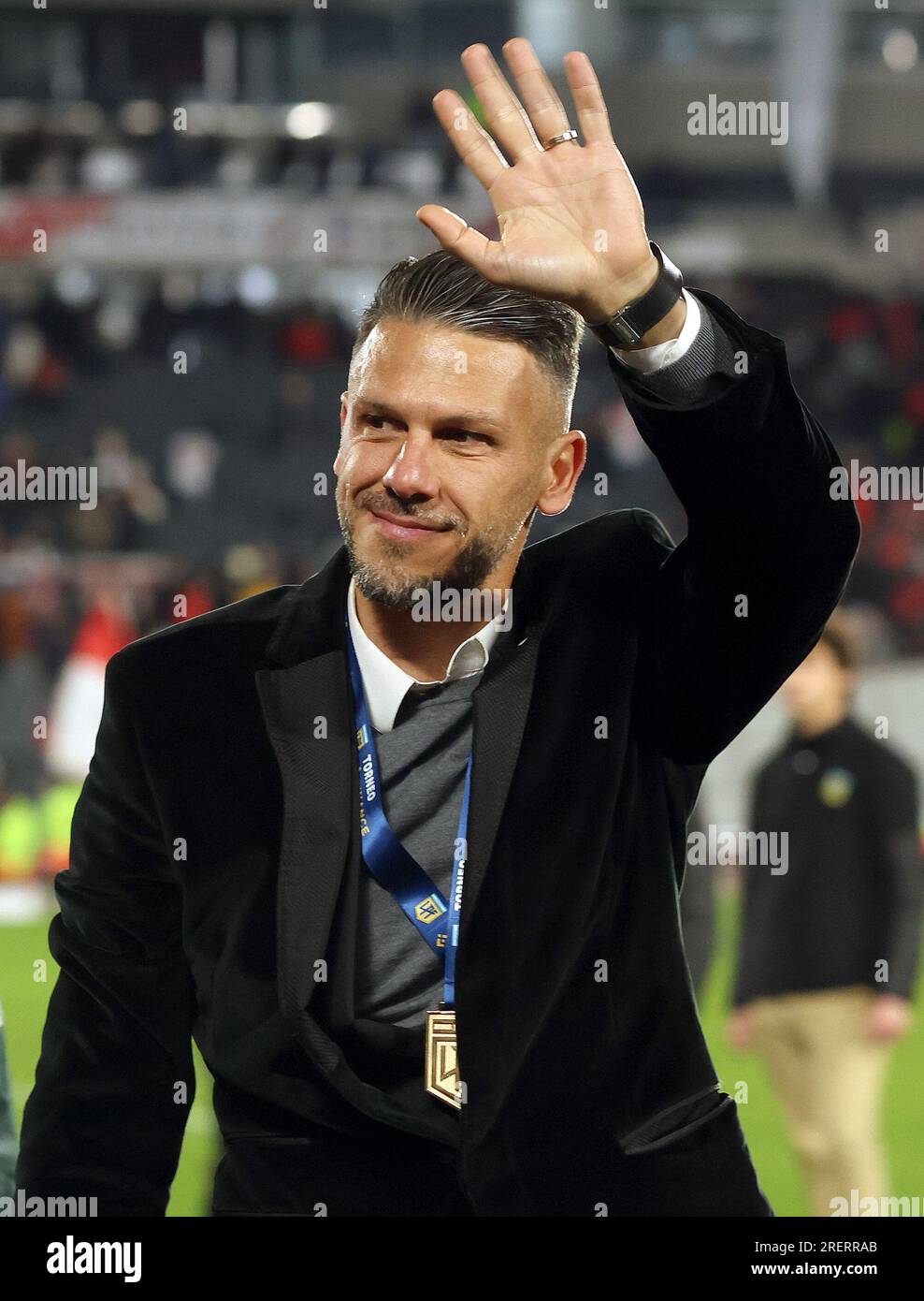 River Plate's team coach Martin Demichelis waves during the celebration after defeating Racing Club by 2-1 and become champion of the Argentine Professional Football League Tournament 2023 at El Monumental stadium, in Buenos Aires, on July 28, 2023.  (Photo by Alejandro Pagni / PHOTOxPHOTO) Stock Photo