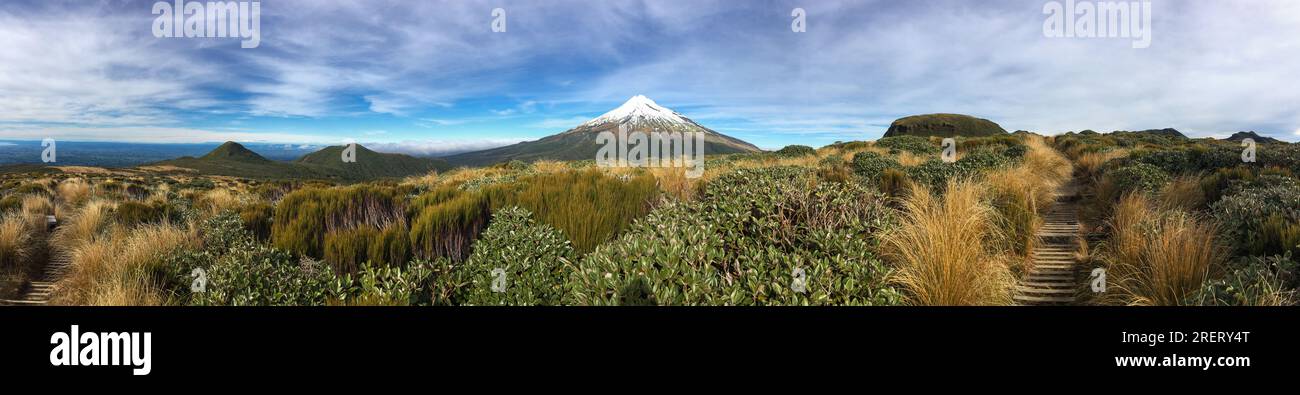 View of Mt Taranaki in Egmont National Park from the Pouakai Plateau, North Island, New Zealand Stock Photo