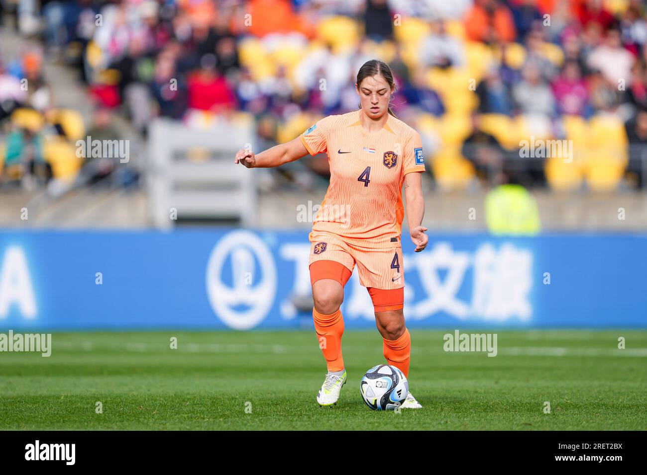 Wellington, New Zealand. 27th July, 2023. Wellington, New Zealand, July 27th 2023: Aniek Nouwen (4 Netherlands) passes the ball during the FIFA Womens World Cup 2023 football match between USA and Netherlands at Wellington Regional Stadium in Wellington, New Zealand. (Daniela Porcelli/SPP) Credit: SPP Sport Press Photo. /Alamy Live News Stock Photo