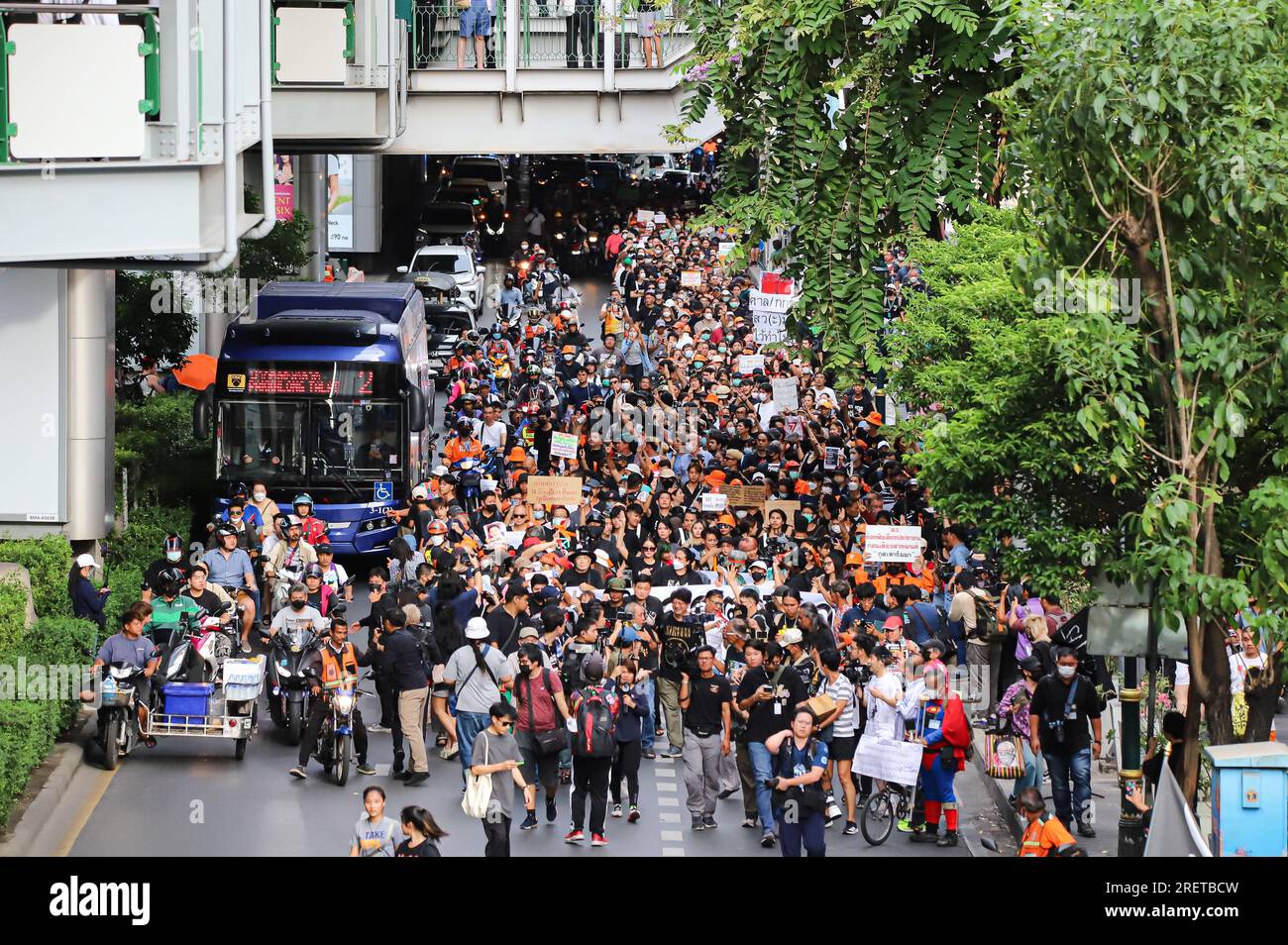 Bangkok, Thailand. 29th July, 2023. Demonstrators, led by Sombat Bunngamanong, gathered at the Asoke intersection before marching to activities, standing in letters at Ratchaprasong intersection, a total distance of 3.8 kilometers, standing in the shape of the letter H (in Thai) for the senators to see the head of the people who elects the prime minister. (Credit Image: © Adirach Toumlamoon/Pacific Press via ZUMA Press Wire) EDITORIAL USAGE ONLY! Not for Commercial USAGE! Stock Photo