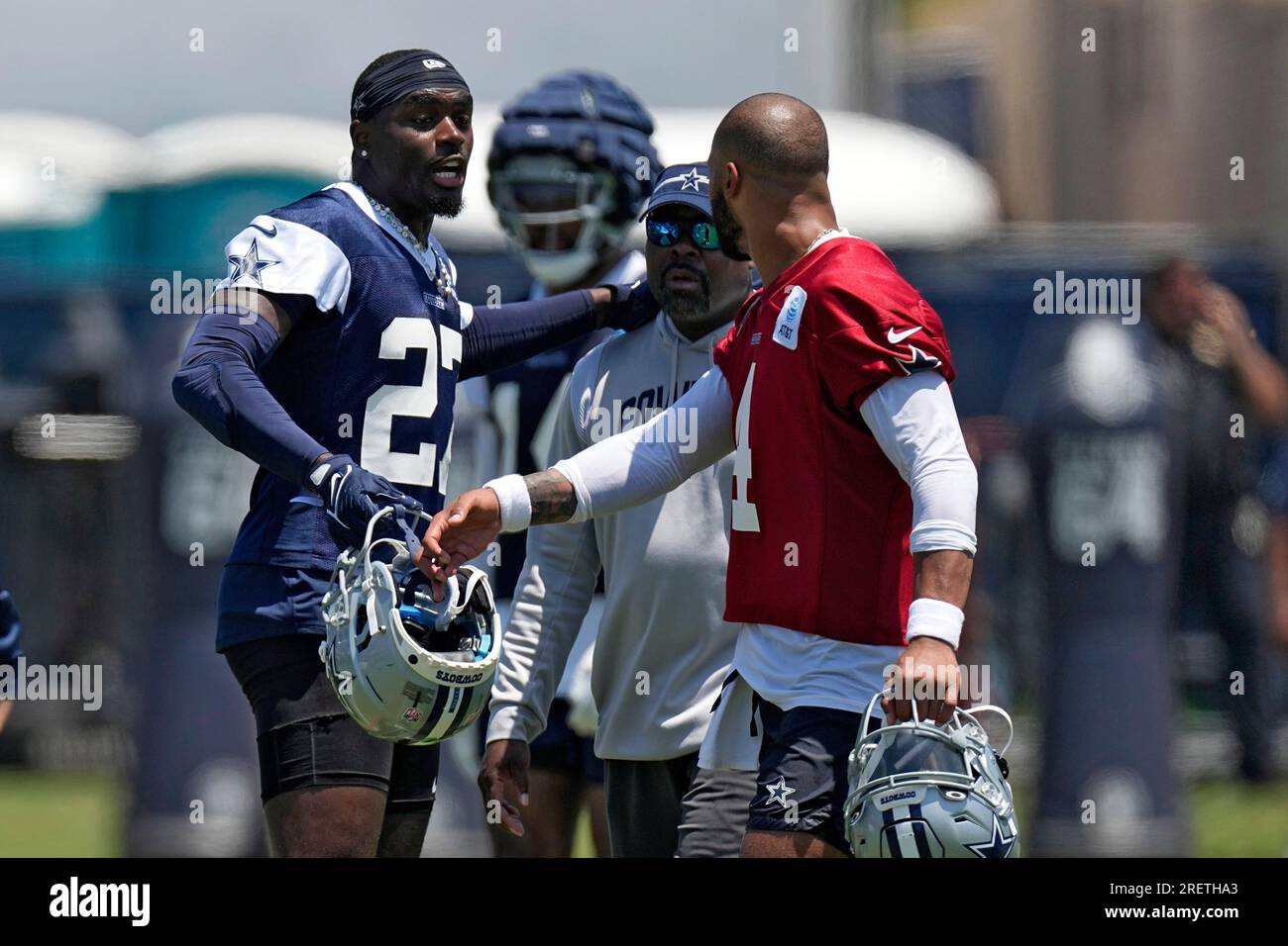 Jacksonville, FL, USA. 18th Dec, 2022. Dallas Cowboys safety Jayron Kearse  (27) is unable to defend a catch by Jacksonville Jaguars tight end Evan  Engram (17) during a game in Jacksonville, FL.