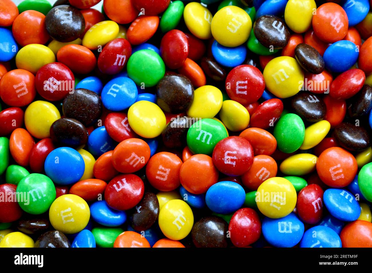 Mampms Milk Chocolate Candies Stock Photo - Download Image Now - M&M's,  Candy, Brown - iStock