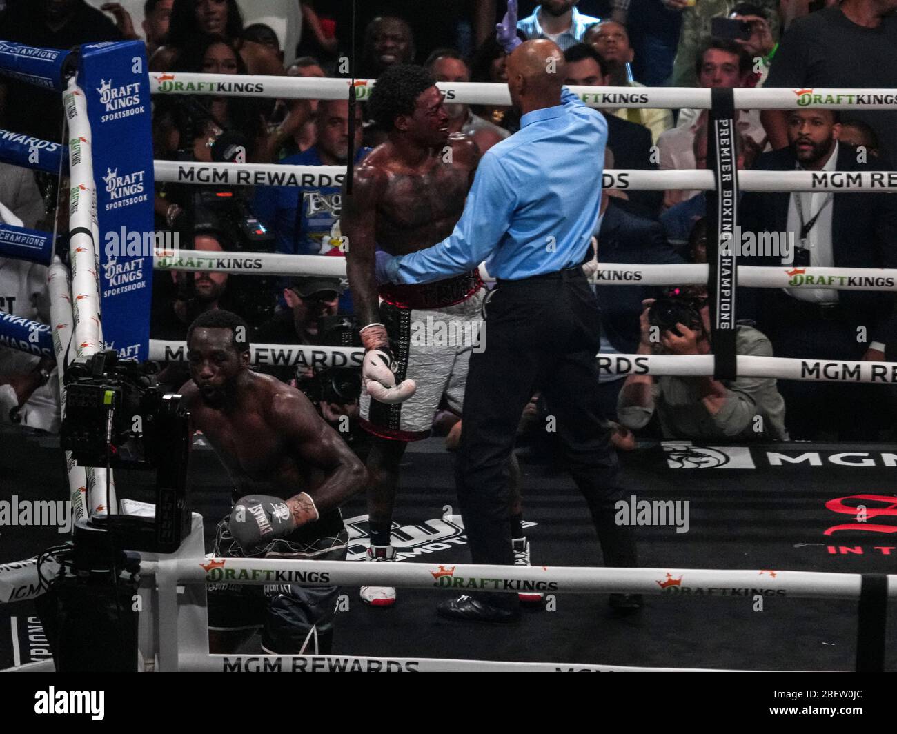 Wbc and ibf welterweight world champion hi-res stock photography and ...