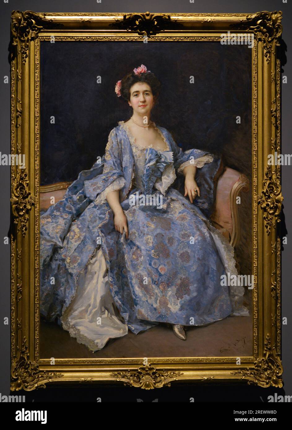 Raimundo de Madrazo y Garreta (1841-1920). Spanish painter. Portrait of Maria Hahn, the Painter's Wife, 1901. Oil on canvas, 192 x 128 cm. Prado Museum. Madrid. Spain. Stock Photo