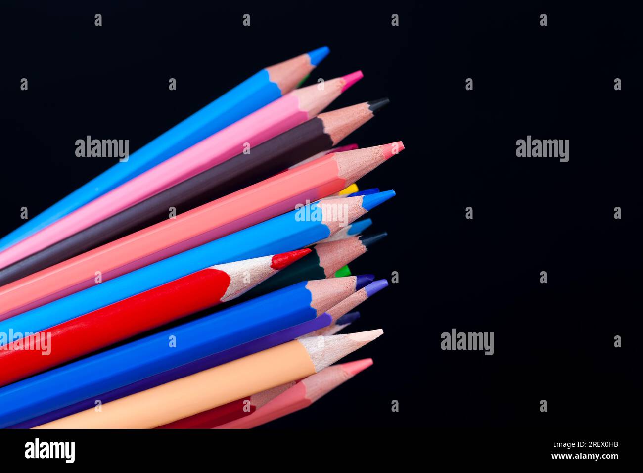 What is Colored Pencil Lead Made Of?