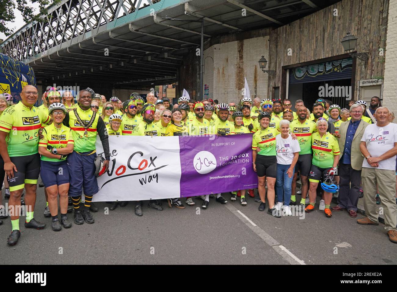 Jo cox bike hires stock photography and images Alamy