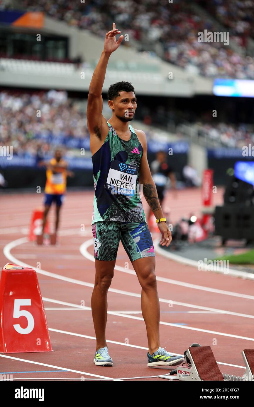 Wayde van NIEKERK (South Africa) on the start line of the Men&rsquo;s 400m