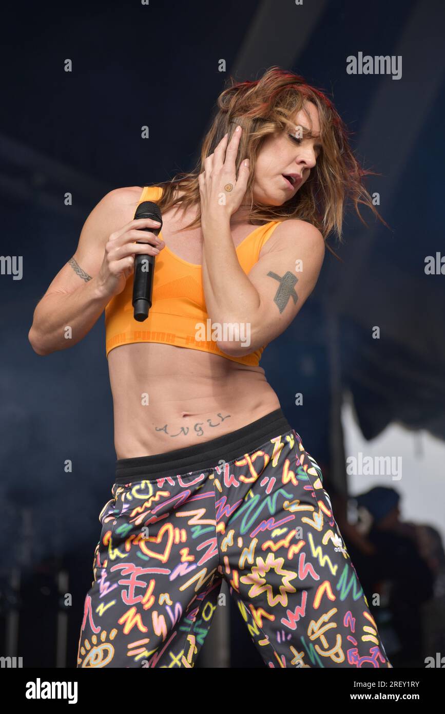 Raqamli gozal yosh qiz bilan porno