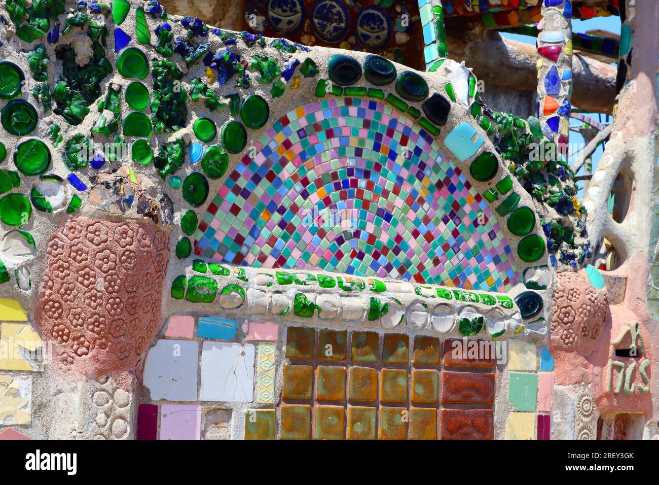 Simon Rodea Los Angeles, California: detail of WATTS TOWERS by Simon Rodia ...
