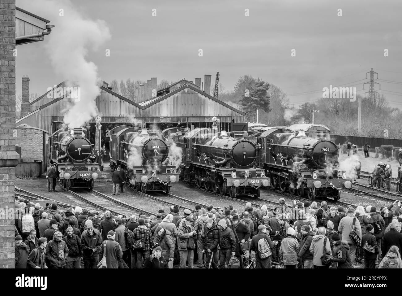 GWR 'Castle' 460 No. 4079 'Pendennis Castle', No. 5043 'Earl of Mount