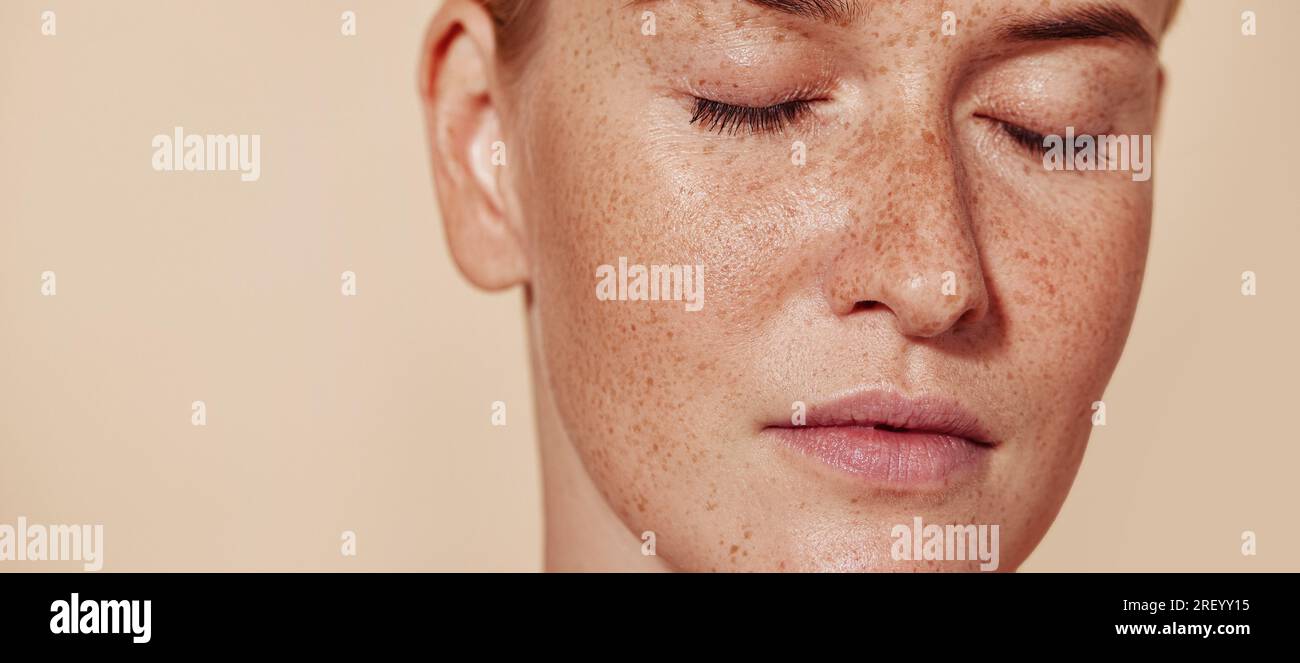 Natural melanin hi-res stock photography and images - Alamy