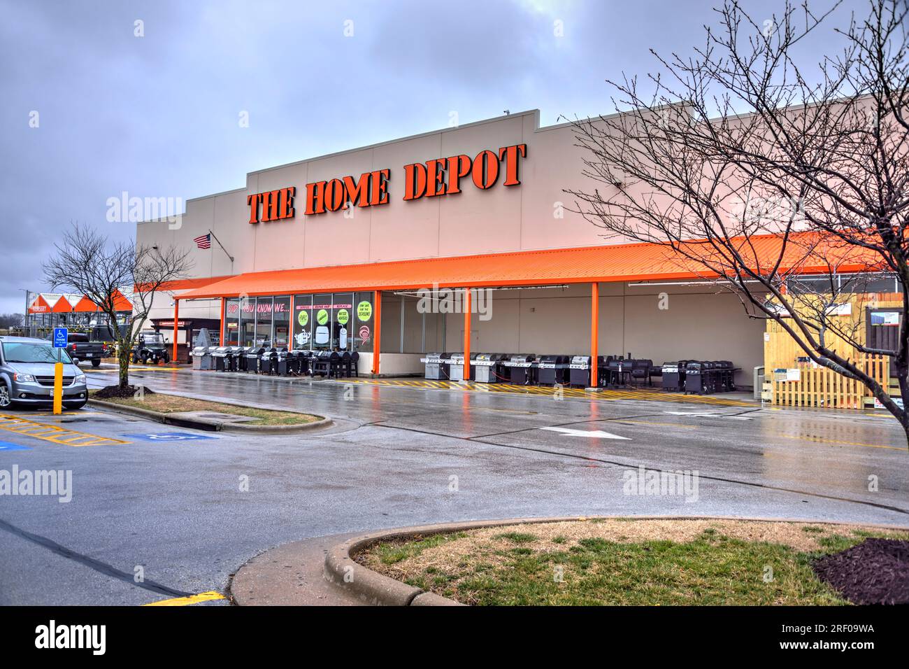 Springfield, Missouri - March 20, 2019:  The Home Depot is among the largest American home improvement retailers.  It sells construction products also Stock Photo