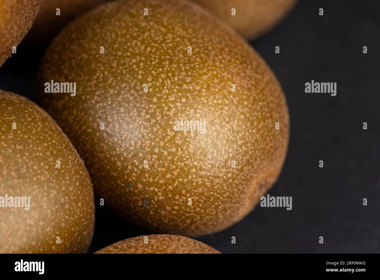 Eating green yellow whole hi-res stock photography and images - Alamy