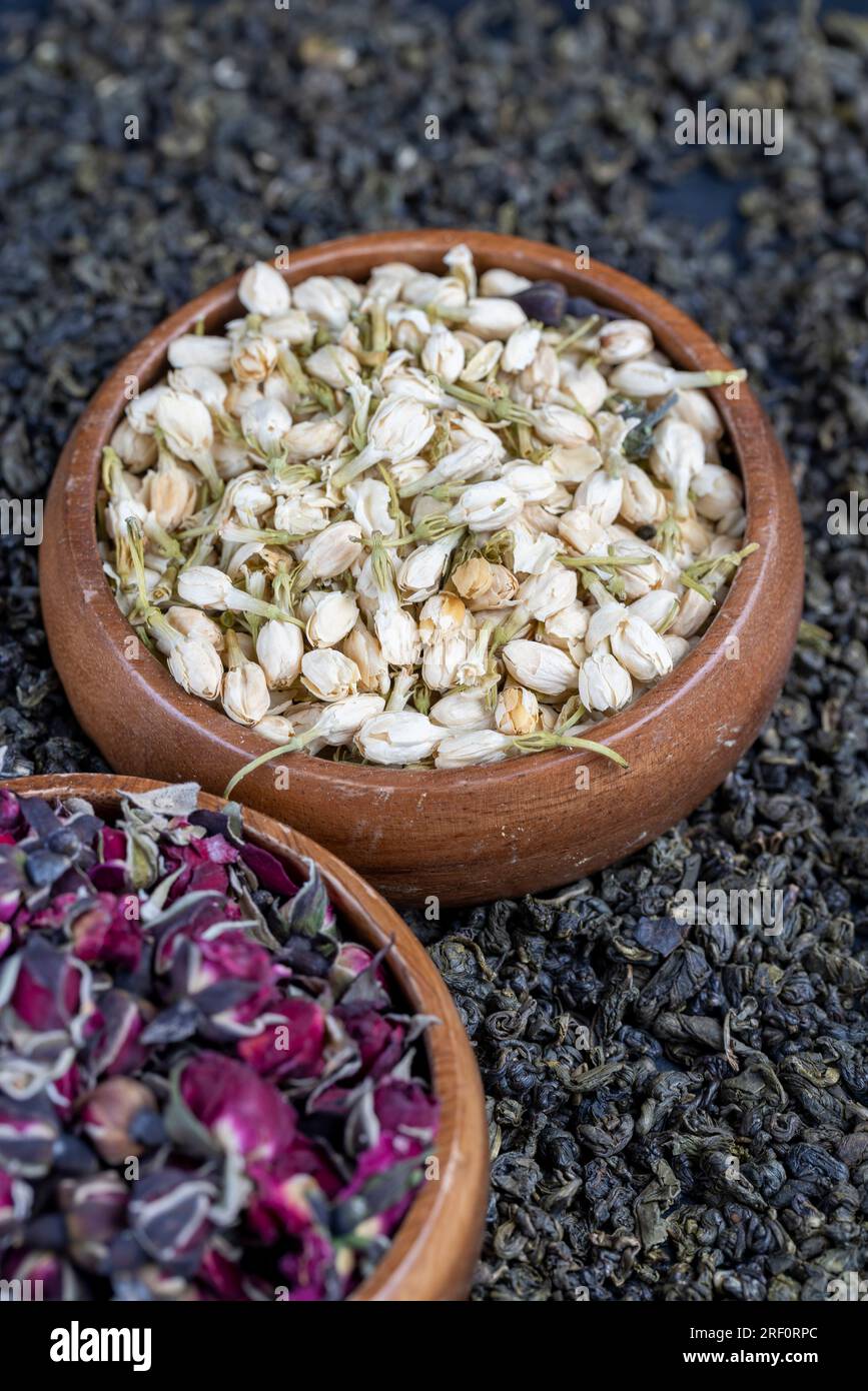 dried jasmine flowers and buds for adding to tea, small dried jasmine