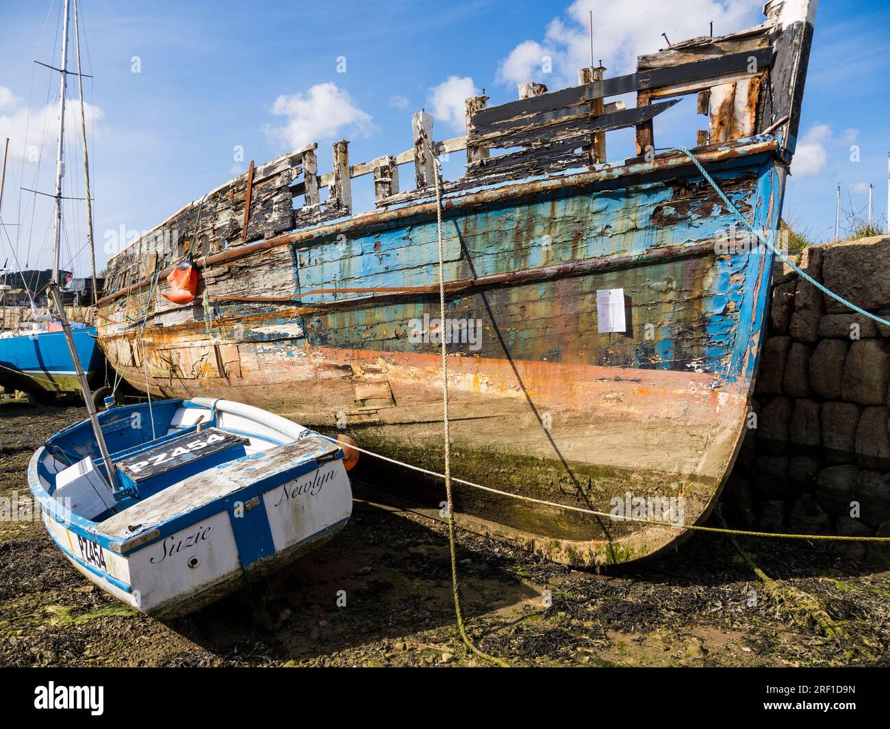 Wrecked Boats, Awaiting Removal, Newlyn Harbour, Newlyn. Cornwall, England, UK, GB. Stock Photo