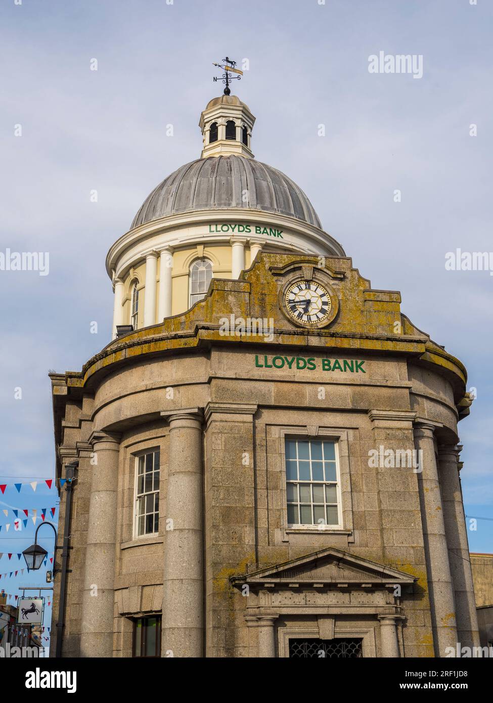 Historic Lloyds Bank Building, Penzance, Cornwall, England, UK, GB Stock Photo Alamy