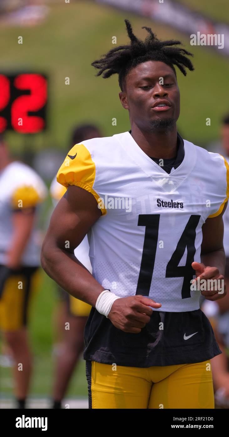 Latrobe, PA, USA. 30th July, 2023. George Pickens #14 during the Pittsburgh  Steelers training camp in Latrobe, PA. Jason Pohuski/CSM/Alamy Live News  Stock Photo - Alamy