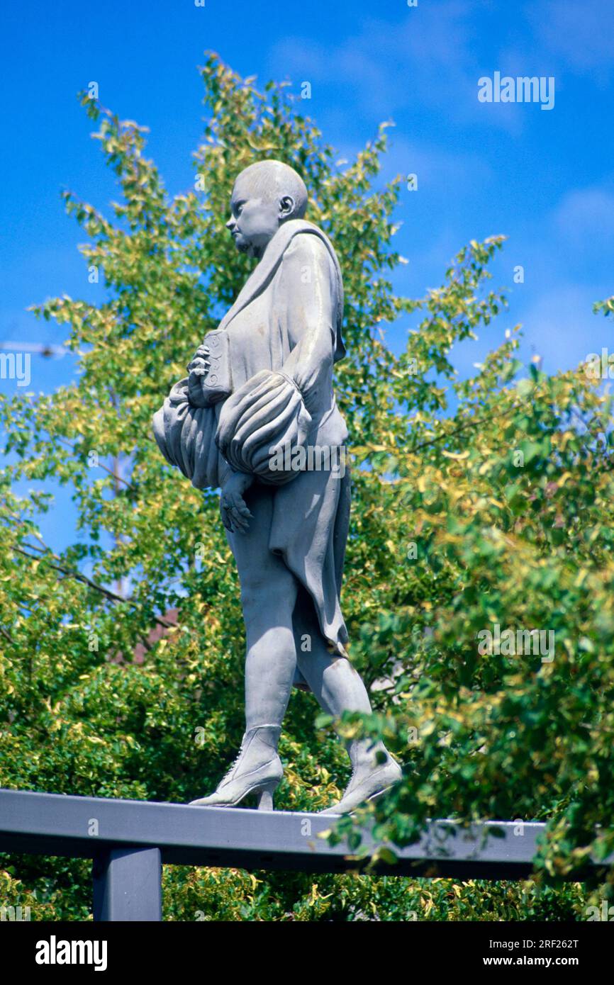Sculpture by sculptor Peter Lenk, Gaienhofen, Lake Constance peninsula Hoeri, Baden-Wuerttemberg, Germany Stock Photo