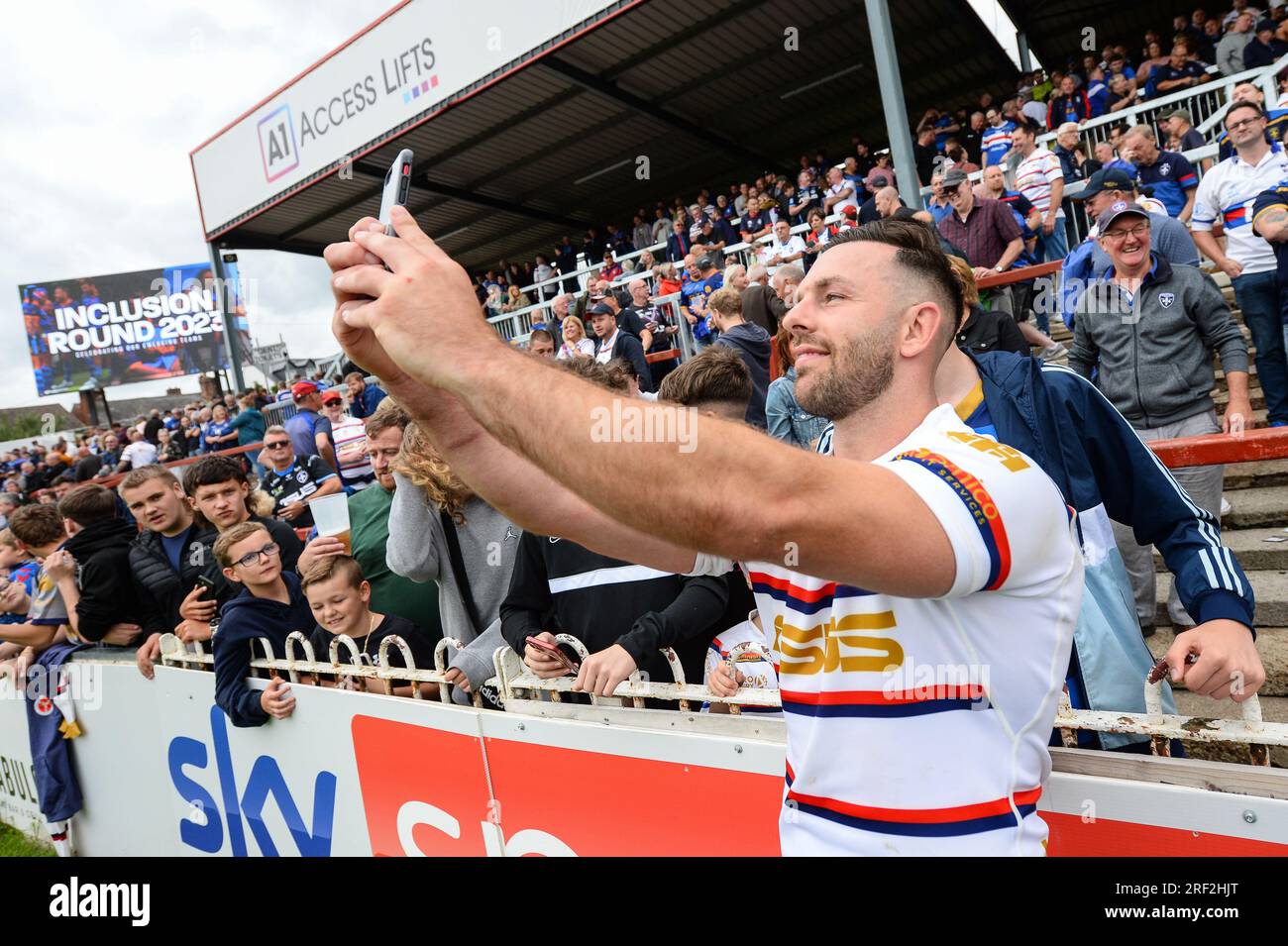 Wakefield Wolves Wakefield, England - 30th July 2023 Wakefield Trinity's Luke Gale ...