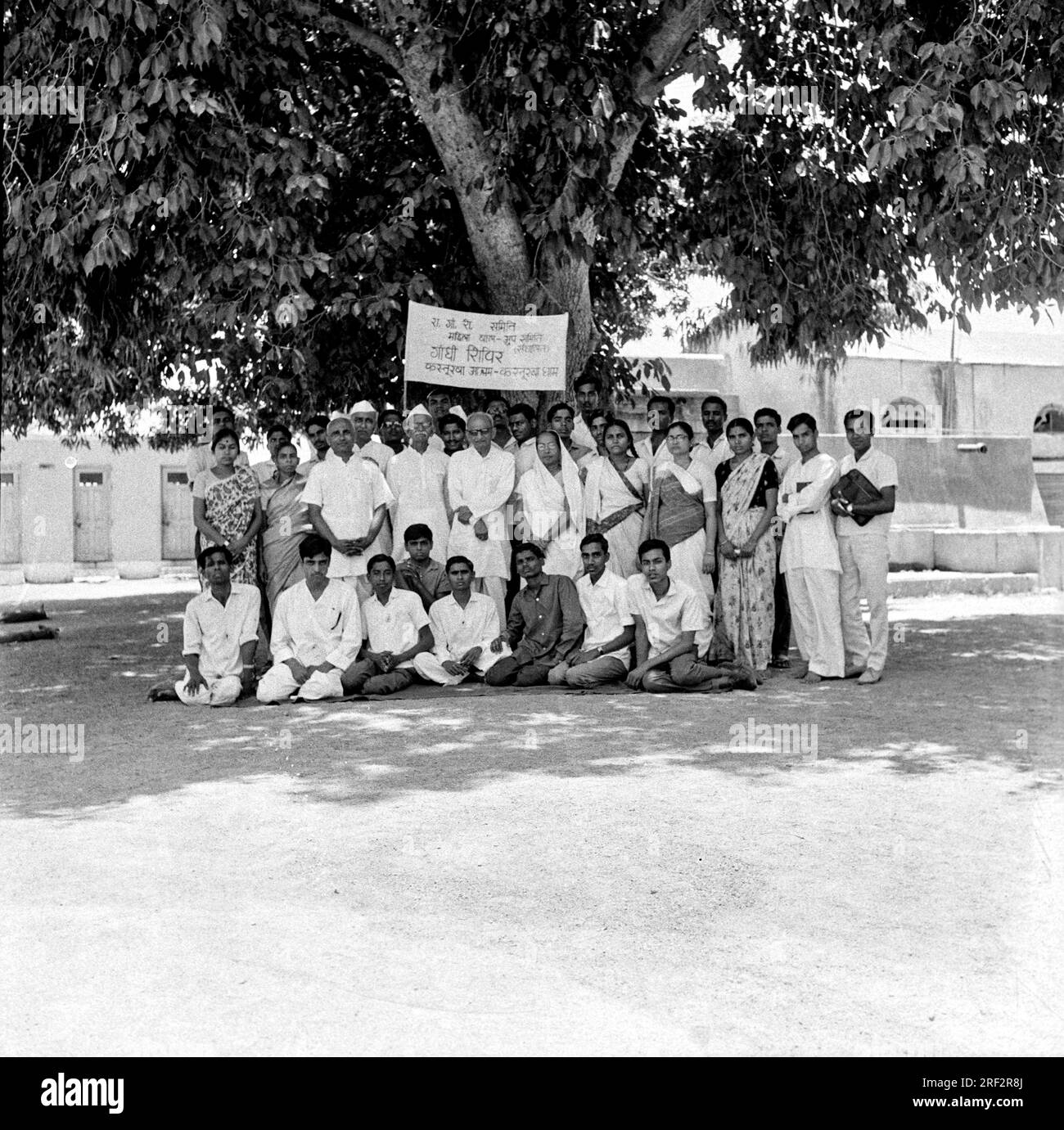 old vintage 1900s black and white picture of Indian people members