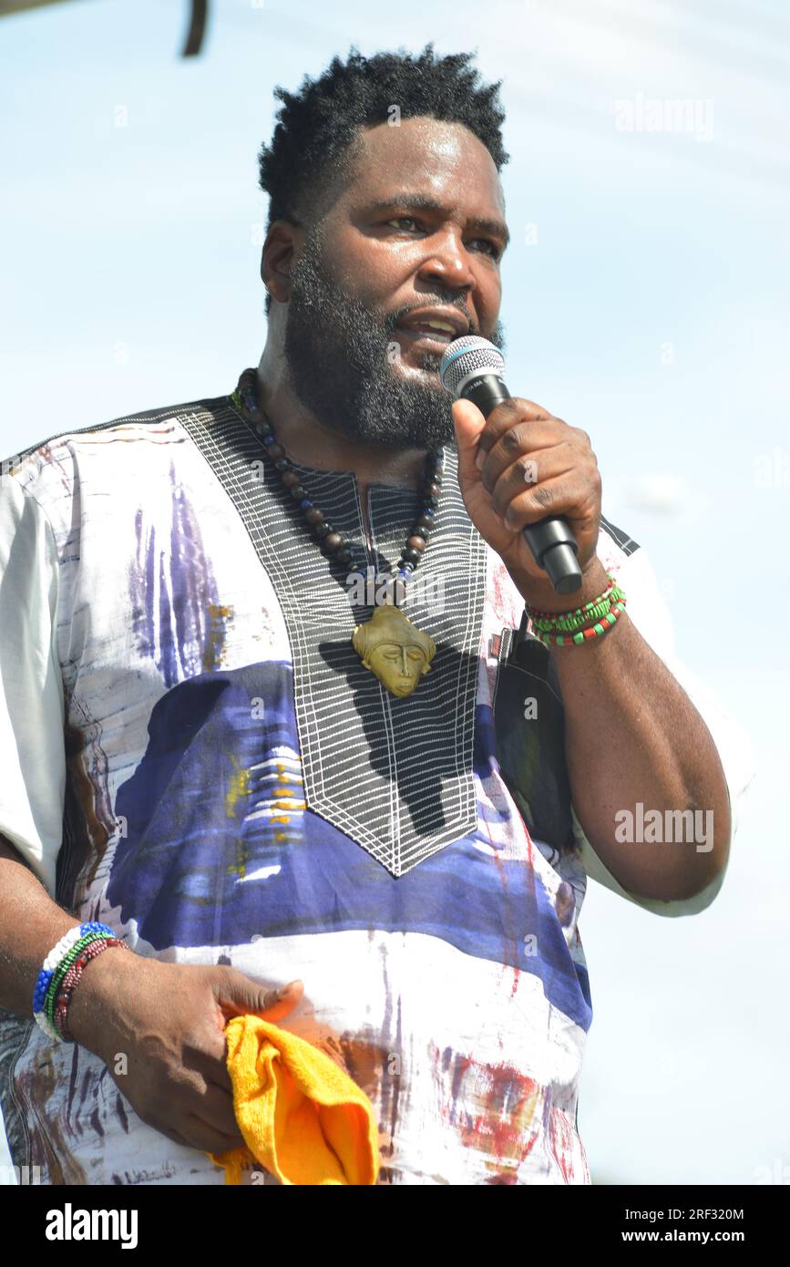 Dr umar johnson hi-res stock photography and images - Alamy