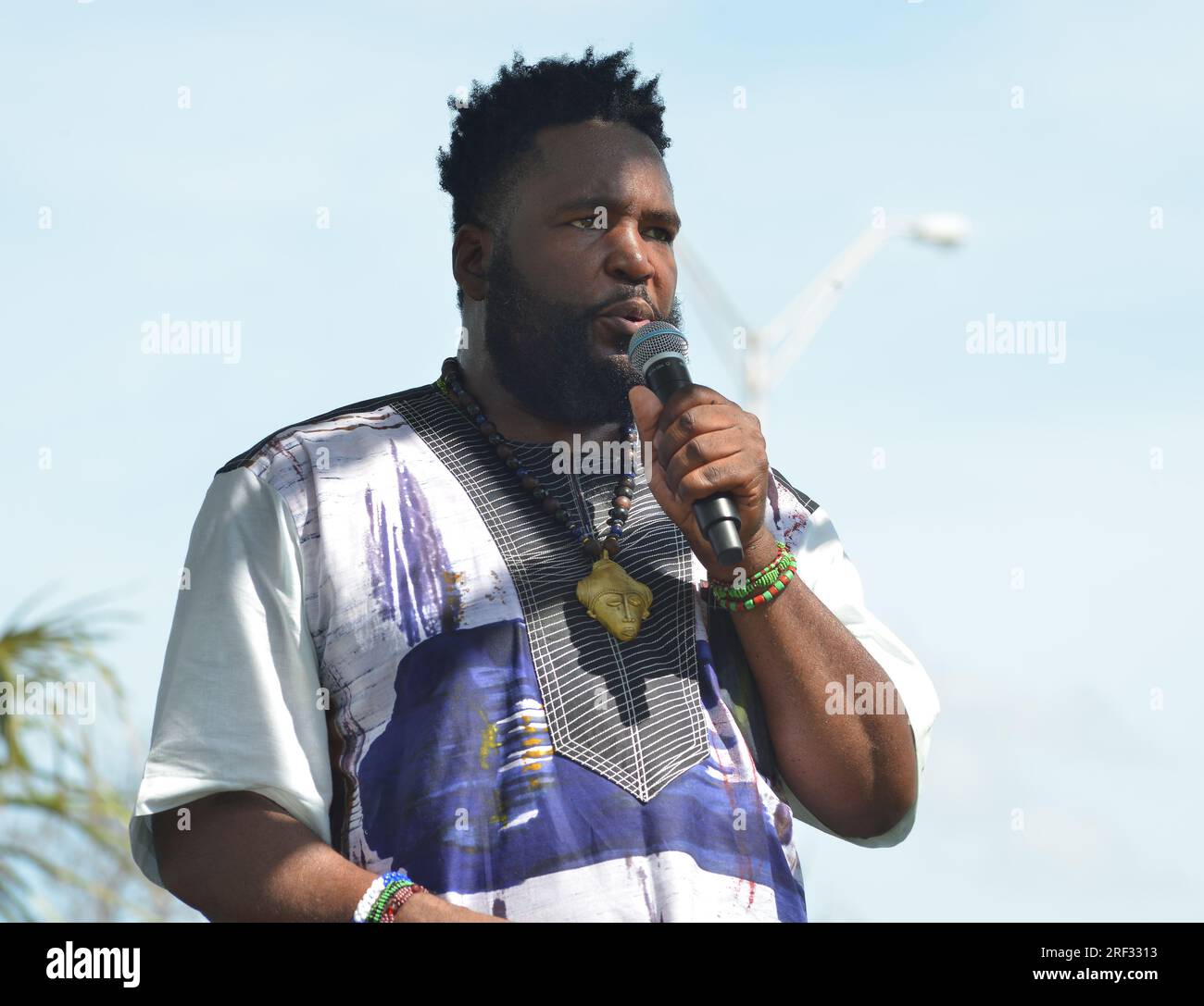 Dr umar johnson hi-res stock photography and images - Alamy