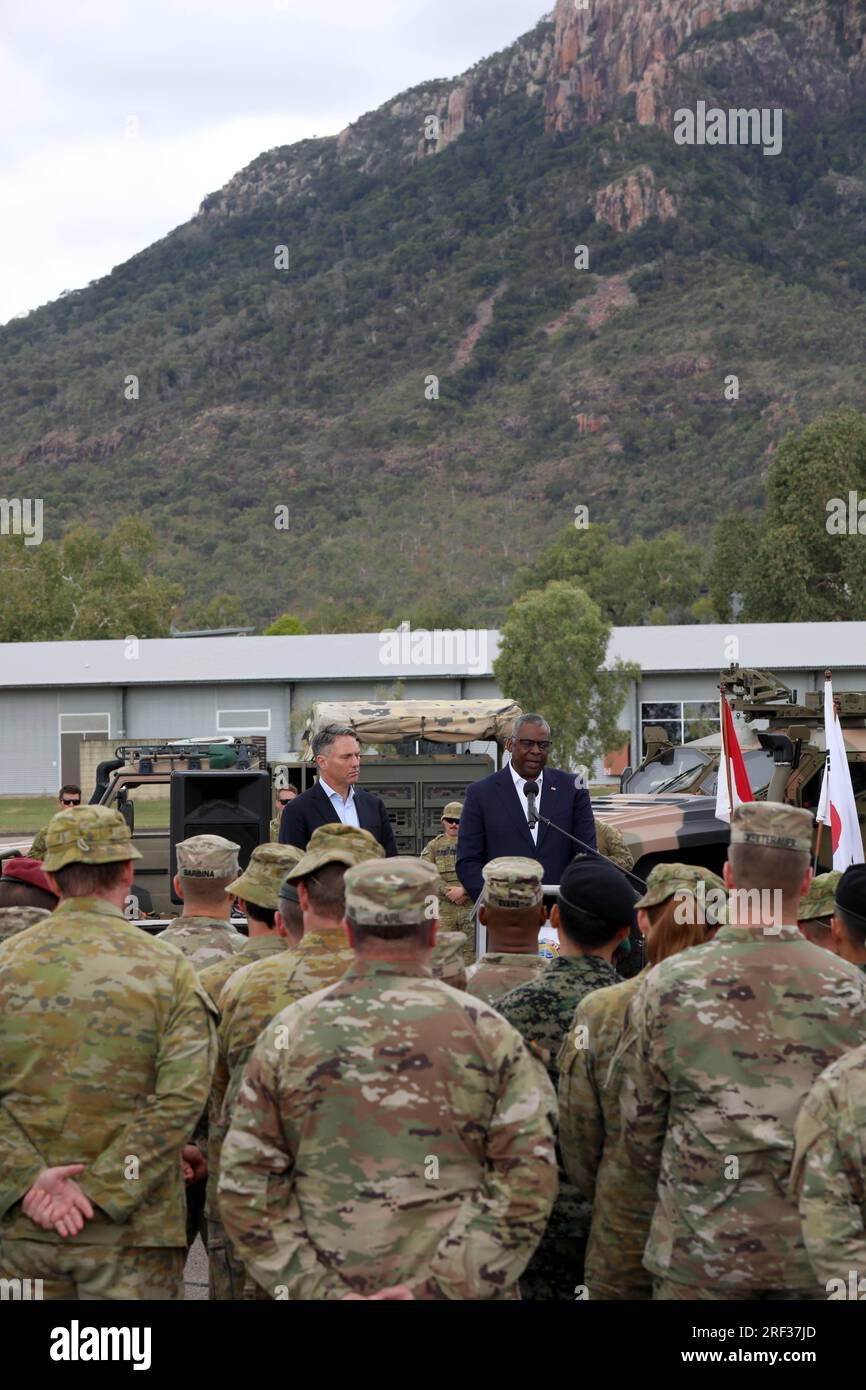Townsville, Australia. 30th July, 2023. U.S Secretary of Defense Lloyd Austin, right, and Australian Defense Minister Richard Marles, left, address Australian and American soldiers during the multilateral military exercise Talisman Sabre at Lavarack Barracks, July 30, 2023 in Townsville, Queensland, Australia. Credit: Sgt 1C John Healy/U.S. Army Photo/Alamy Live News Stock Photo