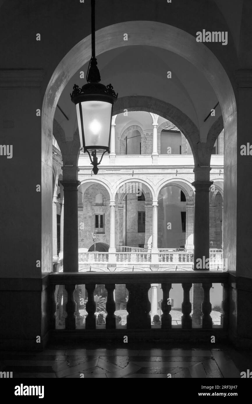 View through arch to 17th century courtyard of Norman Palace, Palazzo ...