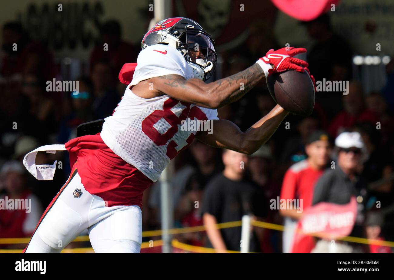 TAMPA, FL - AUGUST 11: Tampa Bay Buccaneers wide receiver Deven Thompkins  (83) catches the punt retu