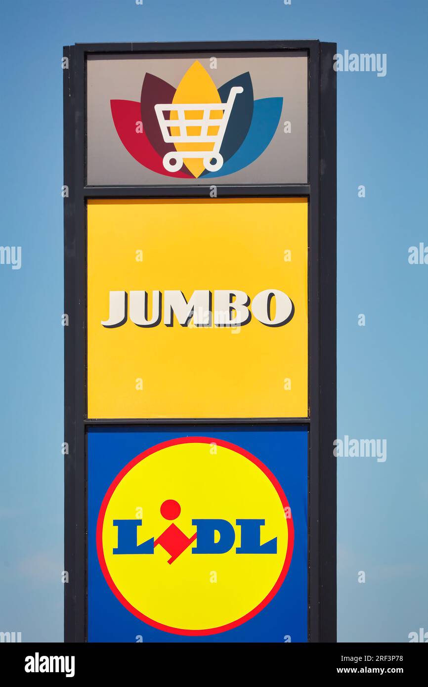 Jumbo store hi-res stock photography and images - Alamy