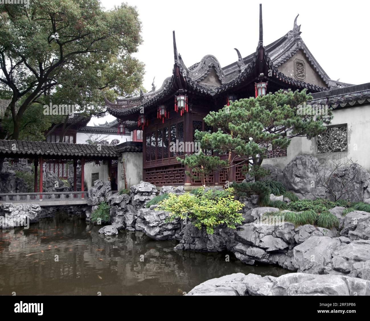 detail of the historic Yuyuan Garden in Shanghai (China).The garden was created in the year 1559 by Pan Yunduan Stock Photo