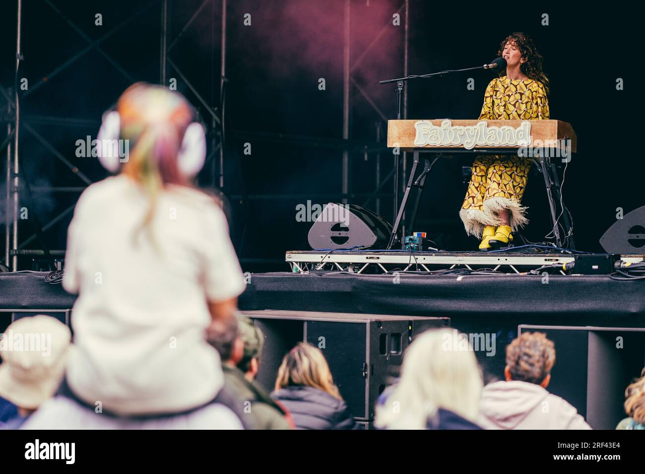 Thirsk, UK. 30th July, 2023. Rae Morris performs at Deer Shed Festival 2023. Credit: Thomas Jackson/Alamy Live News Stock Photo