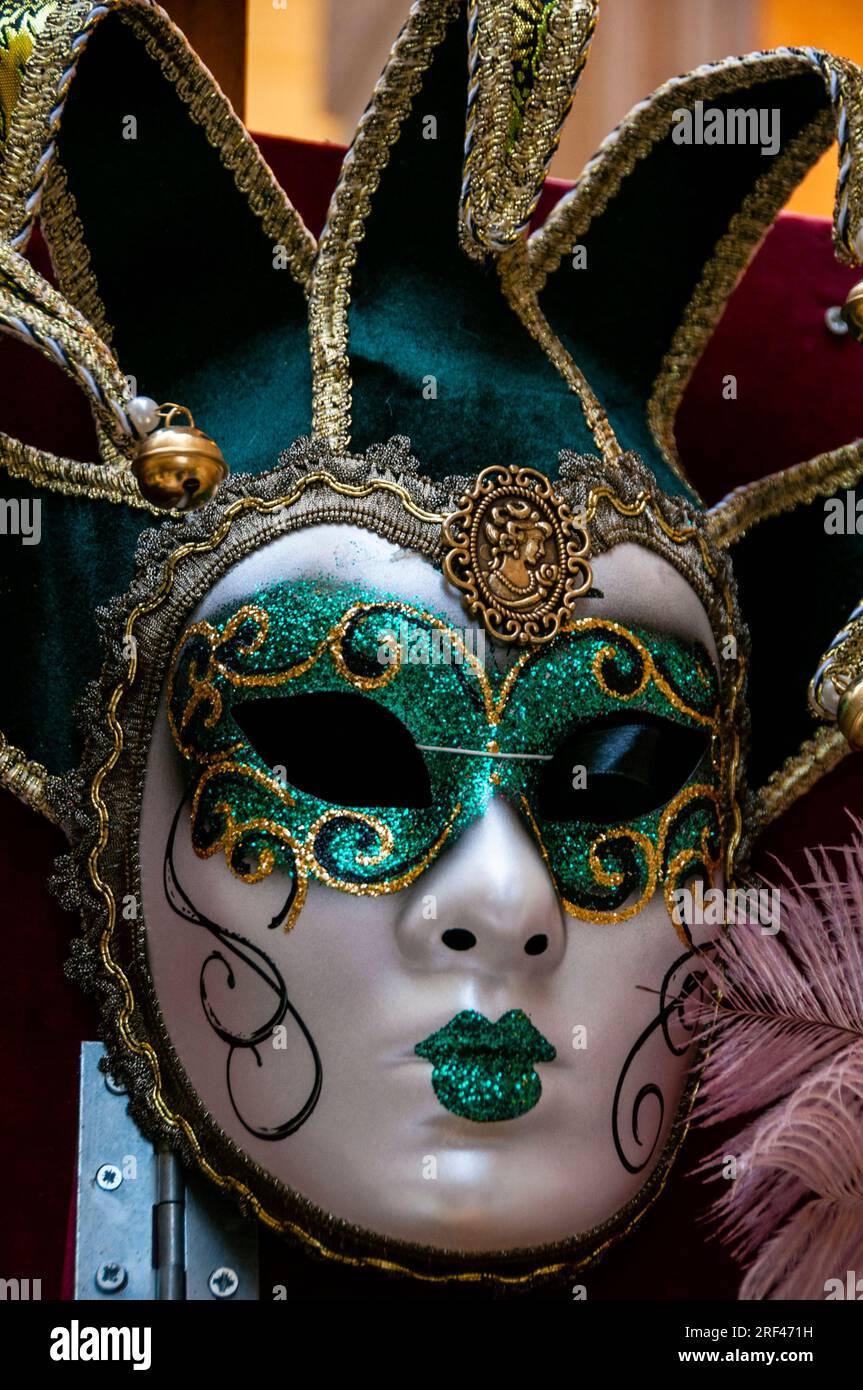 Green and Black Verona Masquerade Mask Green and Black Verona Masquerade Mask