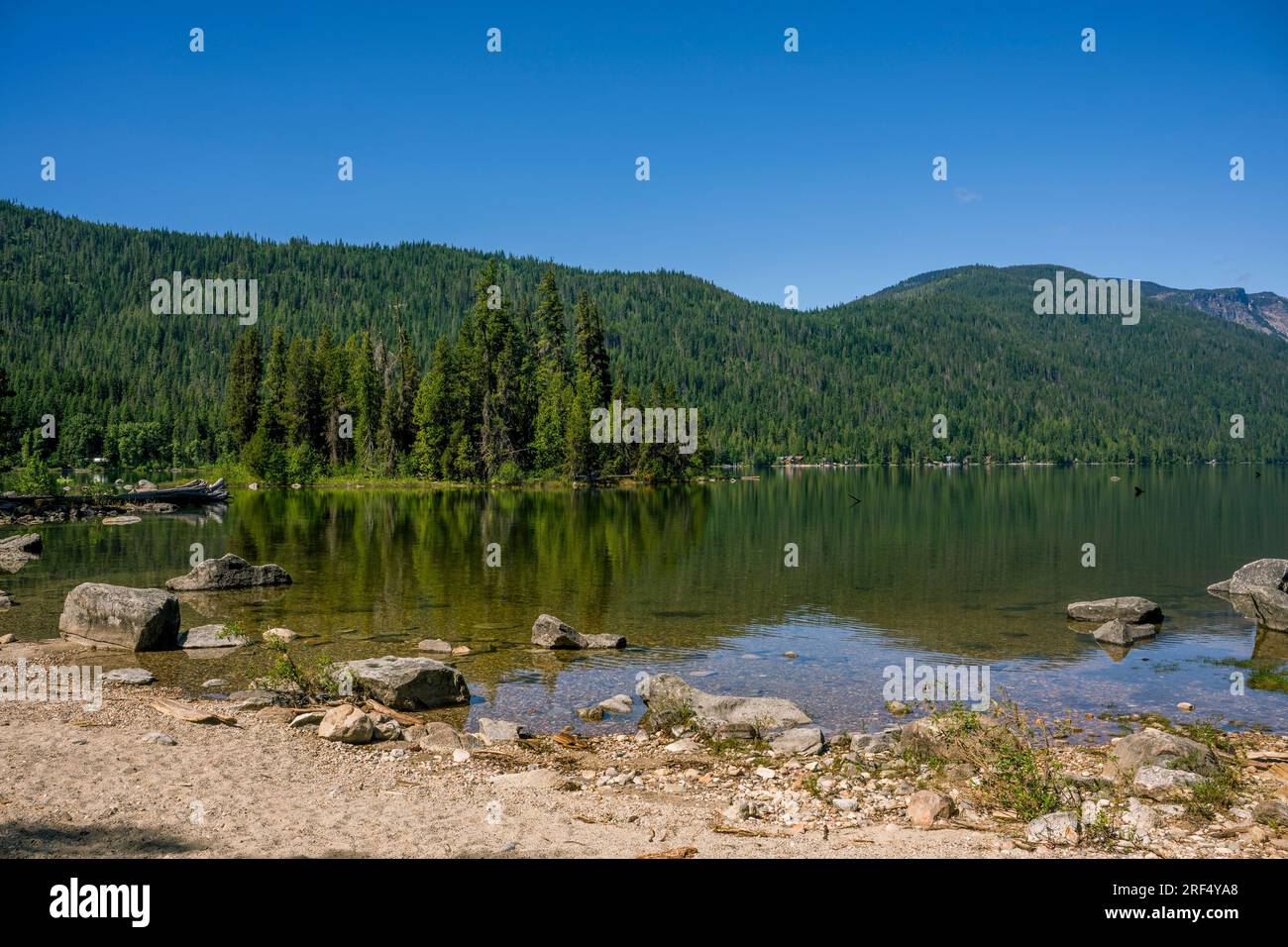 View of Lake Wenatchee from Lake Wenatchee State Park in eastern Washington  State, USA Stock Photo - Alamy, image size:1300x956