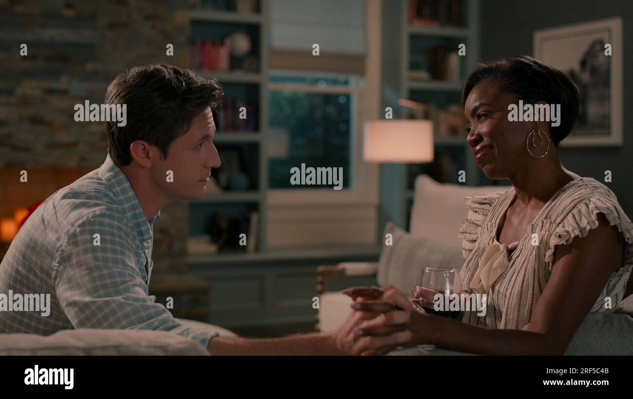 SWEET MAGNOLIAS, from left Michael Shenefelt, Heather Headley, 'Be