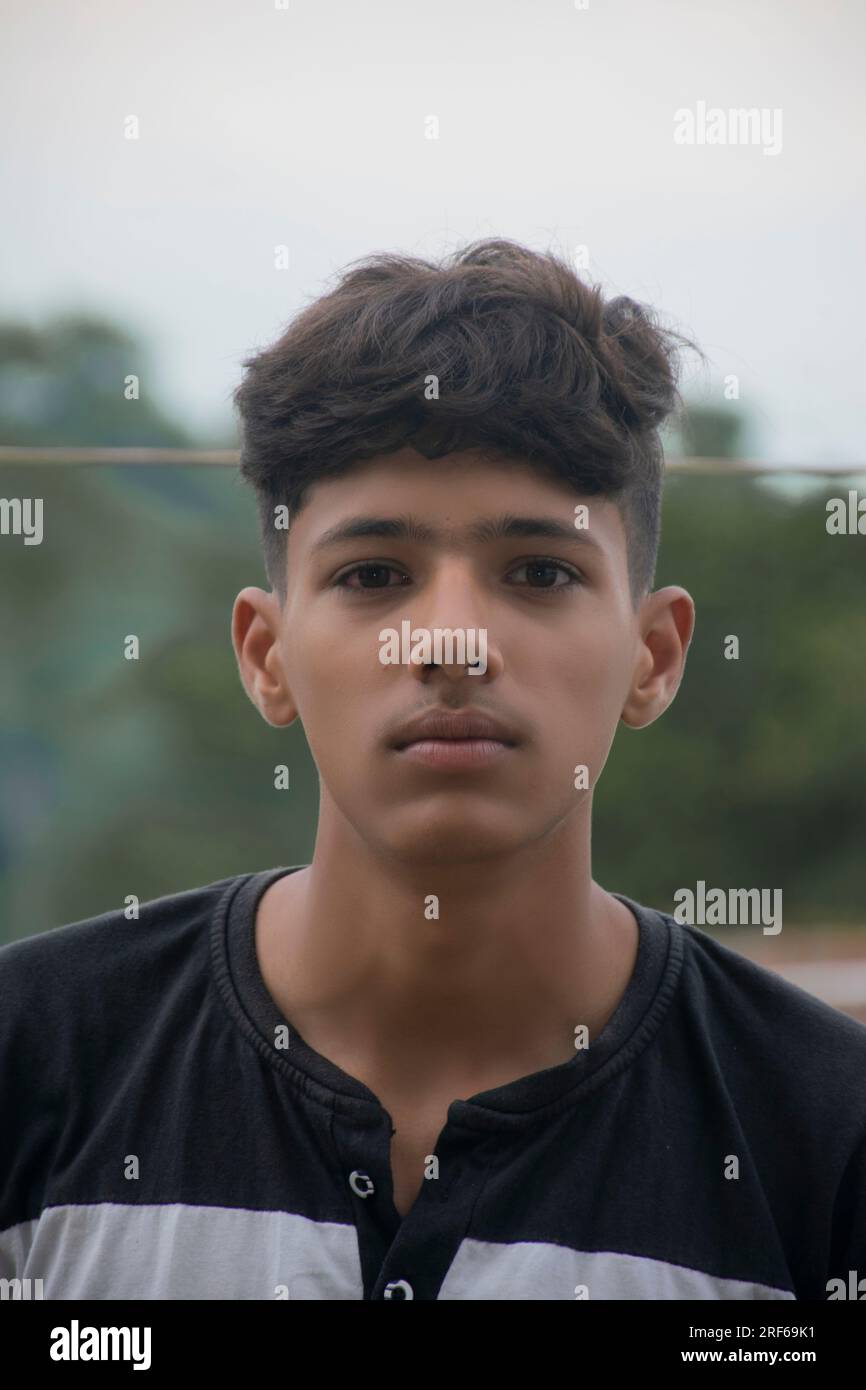 eye flu, acute conjunctivitis patient, asian patient has red eyes and