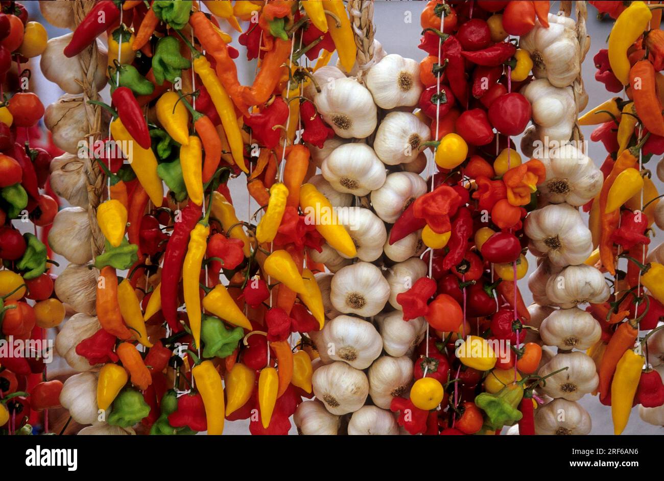 Hungary, peppers and garlic at a market stall Stock Photo - Alamy