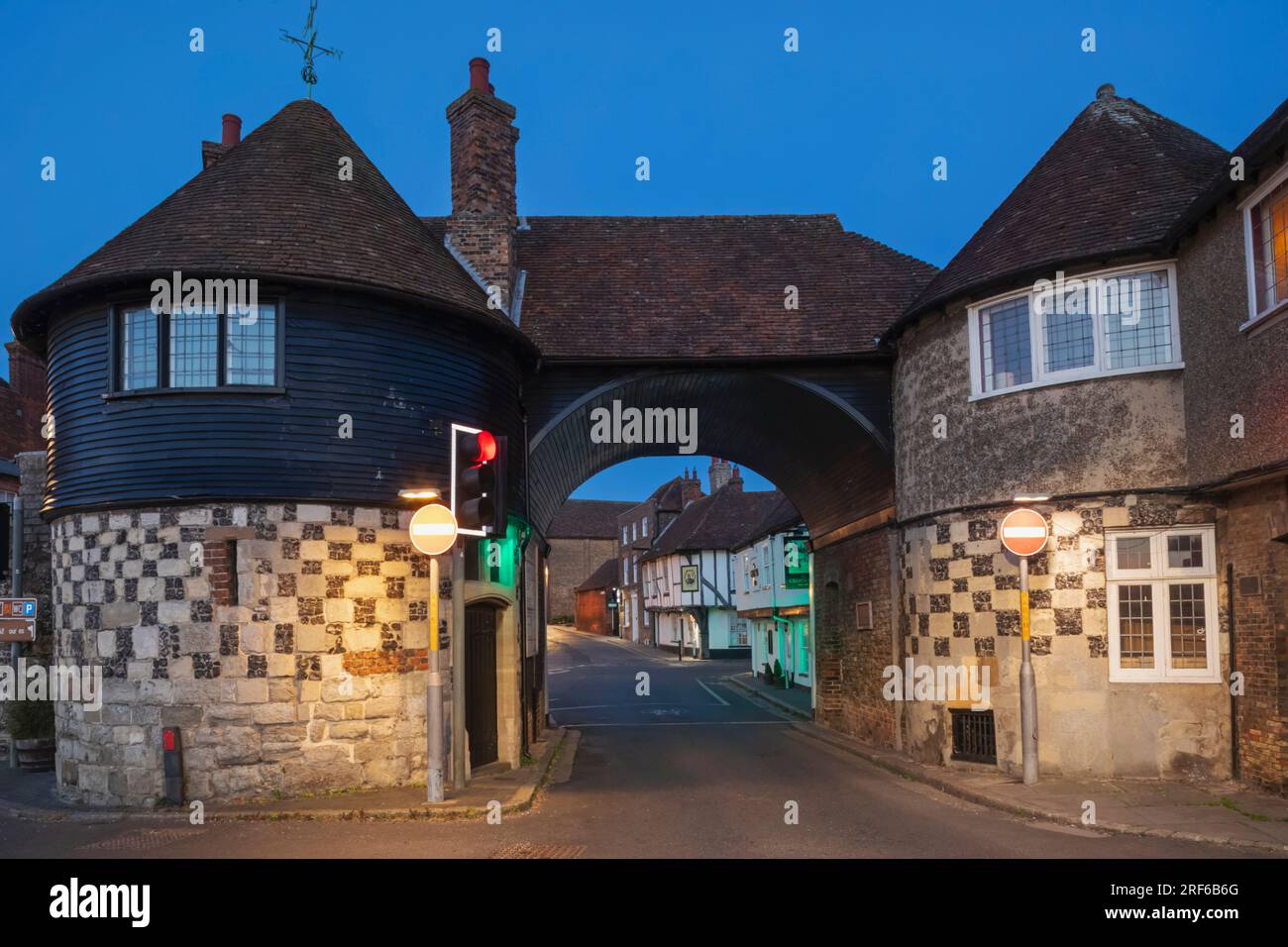 England, Kent, Sandwich, Sandwich Toll Bridge Stock Photo - Alamy