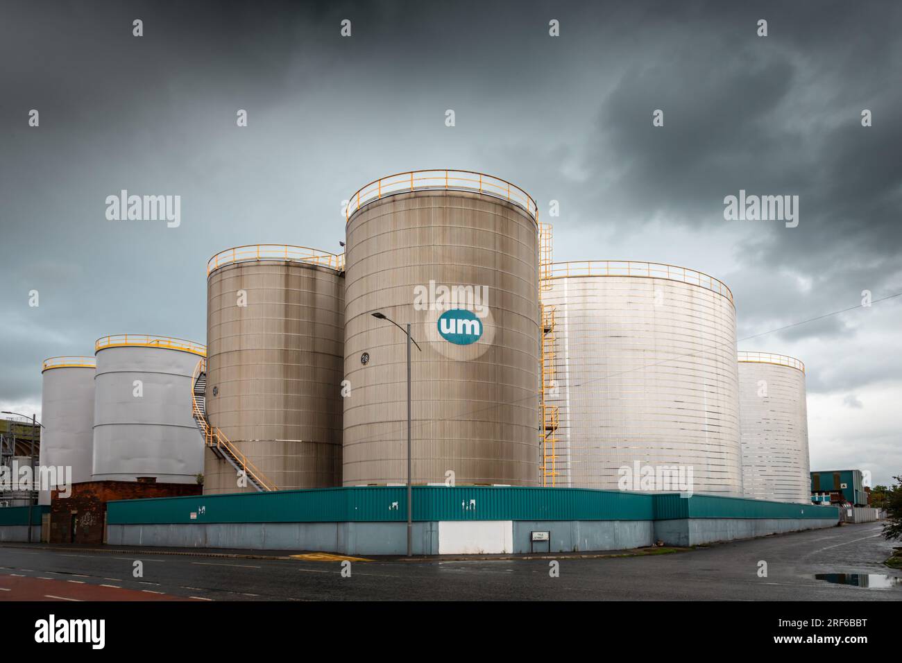 UM Terminals Liverpool, bulk liquid storage tanks. 2023 Stock Photo Alamy