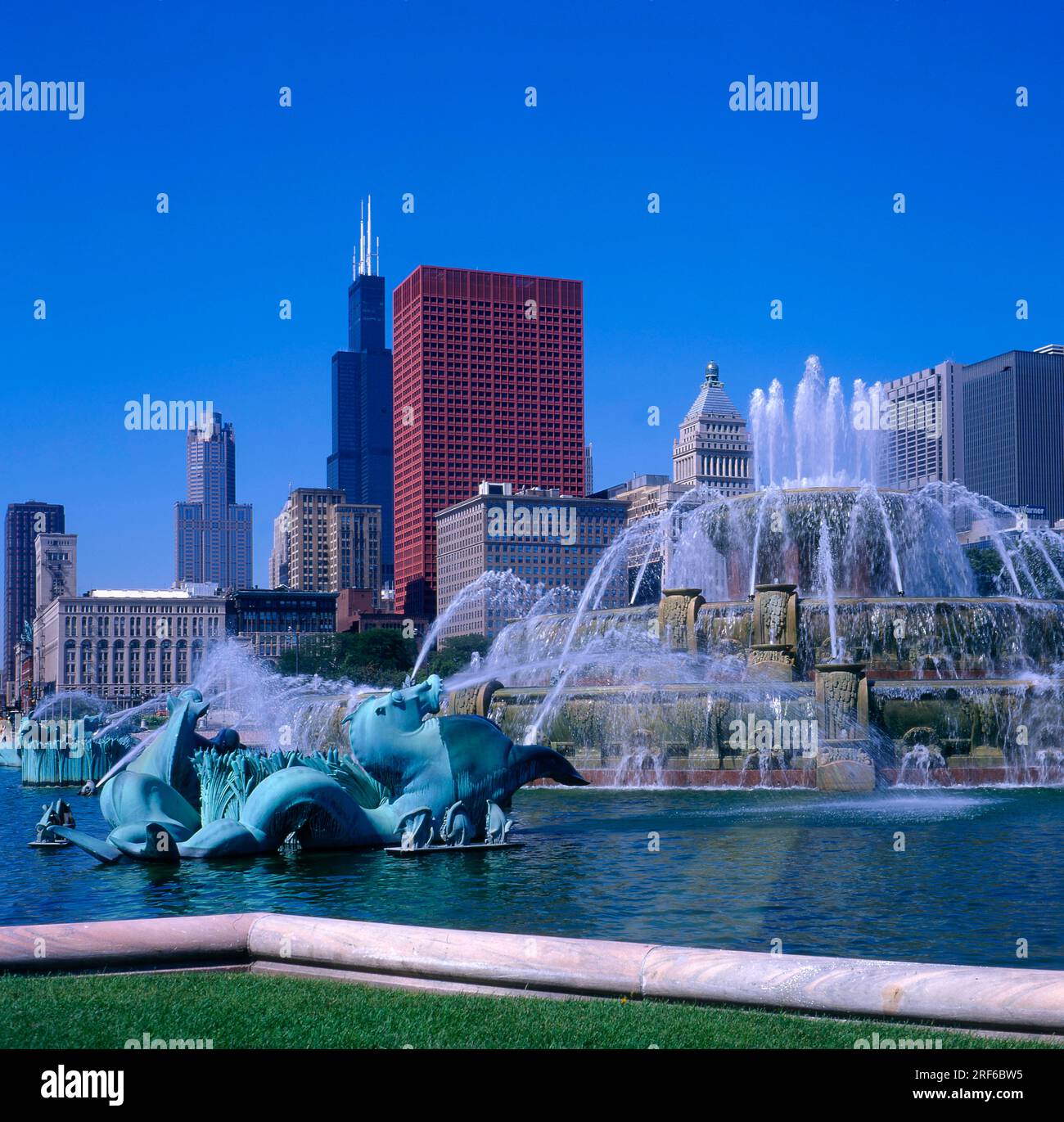USA, Illinois, Chicago, Buckingham Fountain, Grant Park Stock Photo - Alamy