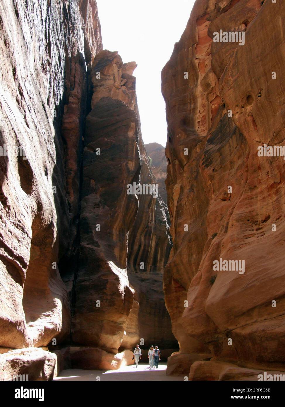 Female tourists and petra hi-res stock photography and images - Alamy