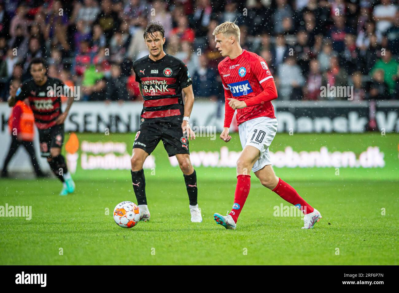 Herning, Denmark. 30th, July 2023. Soren Tengstedt (10) of Silkeborg IF seen during the 3F Superliga match between FC Midtjylland and Silkeborg IF at MCH Arena in Herning. (Photo credit: Gonzales Photo - Morten Kjaer). Stock Photo