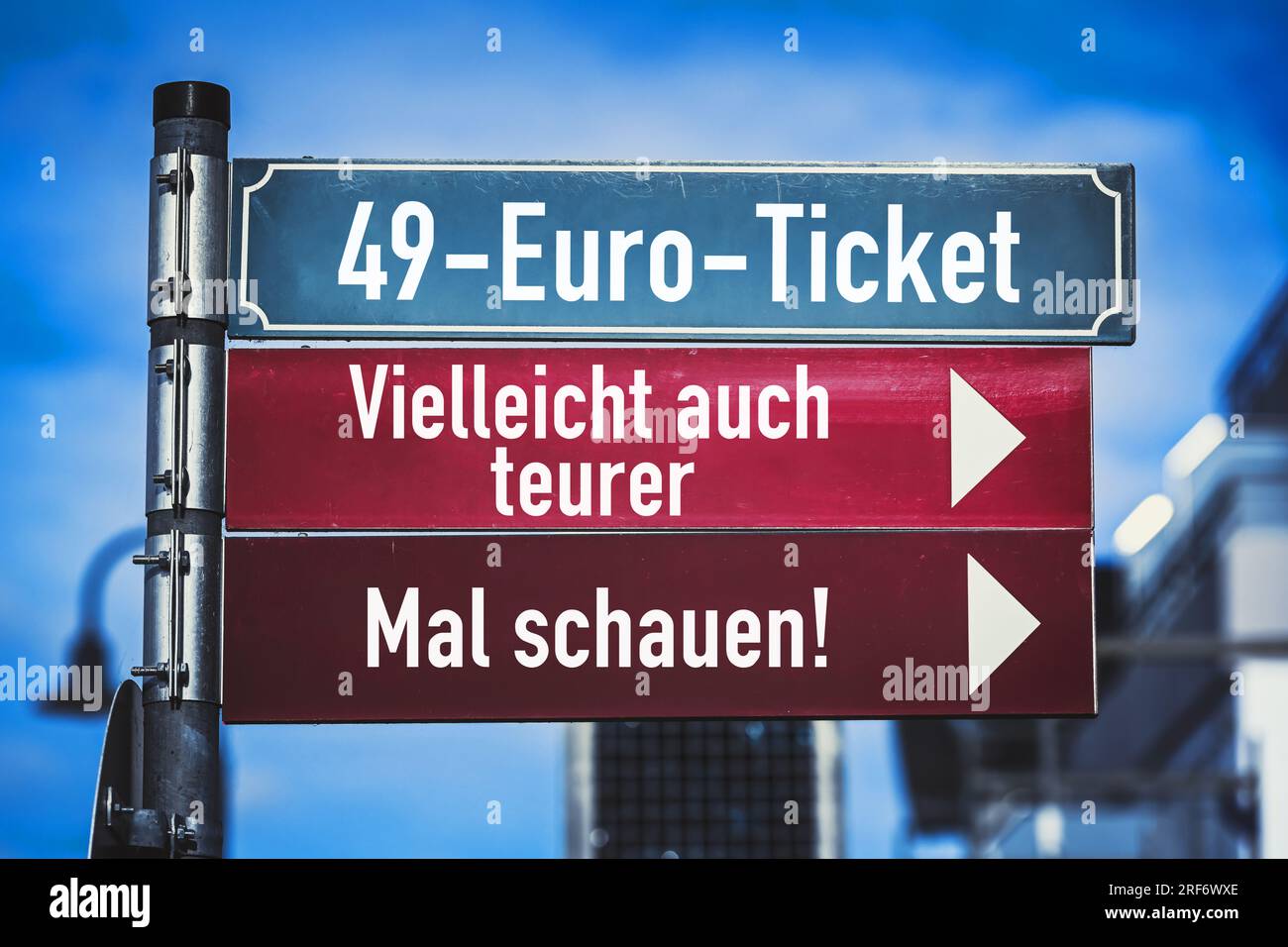 FOTOMONTAGE, Wegweiser mit Aufschrift 49-Euro-Ticket, Vielleicht auch teurer und Mal schauen, Symbolfoto Kosten für das D-Ticket Stock Photo