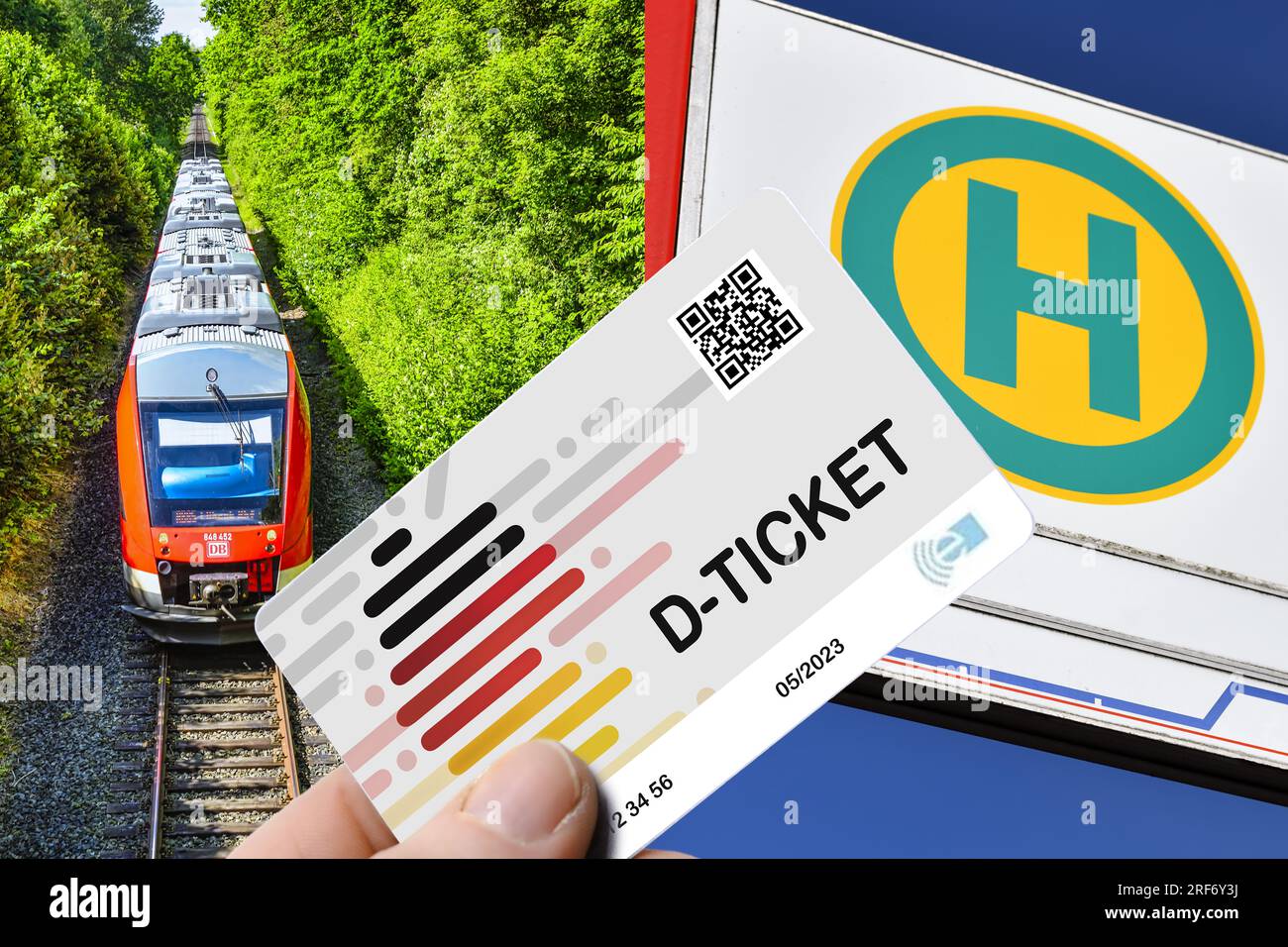FOTOMONTAGE, Hand hält das D-Ticket vor einer Regionalbahn und einem Bushaltestellenschild Stock Photo