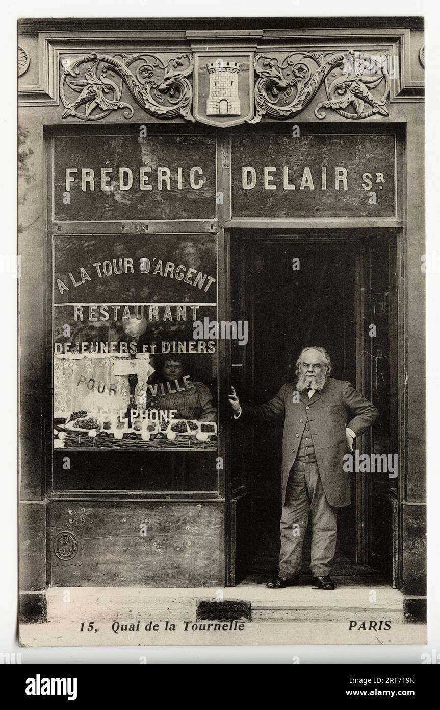 La devanture du restaurant 'A la tour d'argent', tenu par Frederic Delair, 15, quai de la Tournelle, Paris. Carte postale debut XXeme siecle. Stock Photo